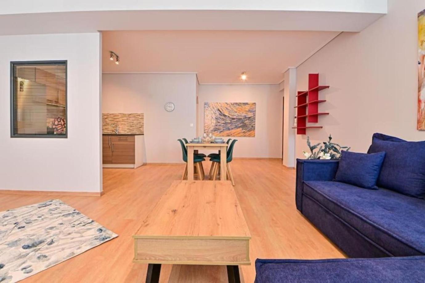 Cozy Apartment Located On Piraeus Port Area- Buitenkant foto