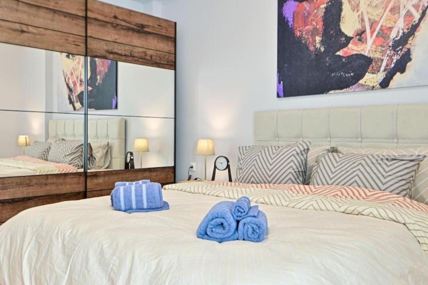 Cozy Apartment Located On Piraeus Port Area- Buitenkant foto